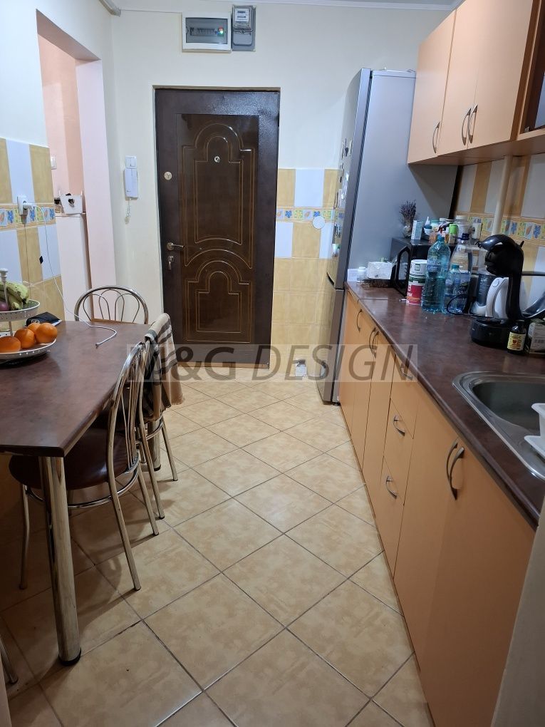 Apartament 3 camere Sagului etaj 2 - Poză 3