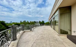 Impressive Villa *1500 SQM usable* 2613 SQM land / Open to the lake - Poză 40