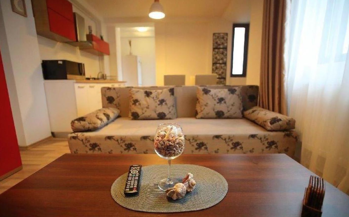 Apartament 2 cam. 45 mp utili et. 4/5 An 2017 Mamaia nord aproape de  plaja - Poză 2