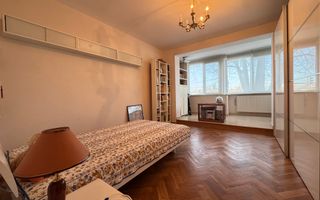 Apartament spatios cu 4 camere si garaj | Spitalul Judetean - Poză 7