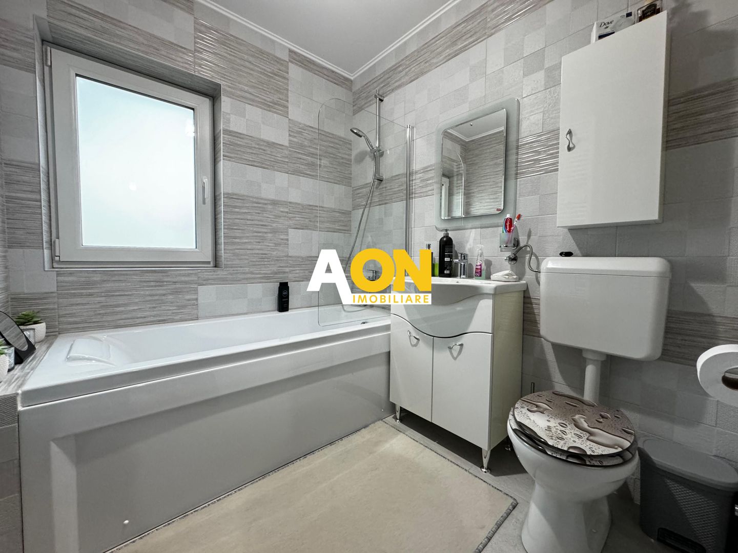 Casa de vanzare, 4 camere, 2 bai, mobilata-utilata, 234 mp teren - Poză 9