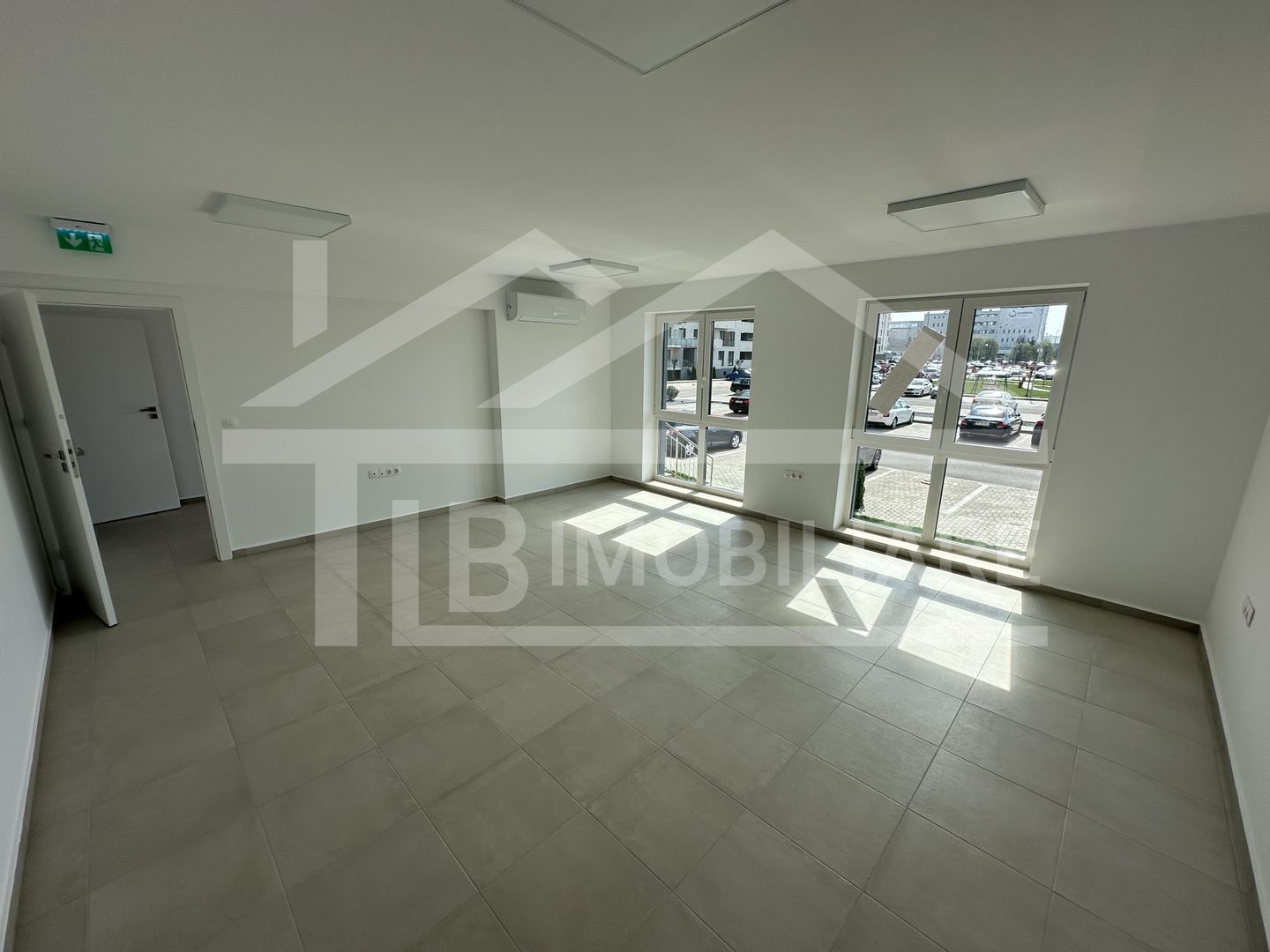 Spatiu de inchiriat, 80mp, parcare,decomandat, Zona Maurer Residence - Poză 2