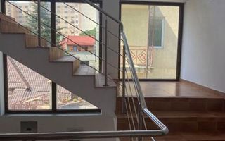 mobil stradal, pretabil clinică, școală sau spațiu de birouri,azil,after school - Poză 1