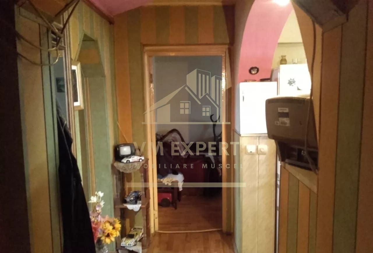 APARTAMENT  3 CAMERE,  ETAJ 4, SUPRAFATA 73 MP, CAMPULUNG, ZONA VISOI - Poză 5