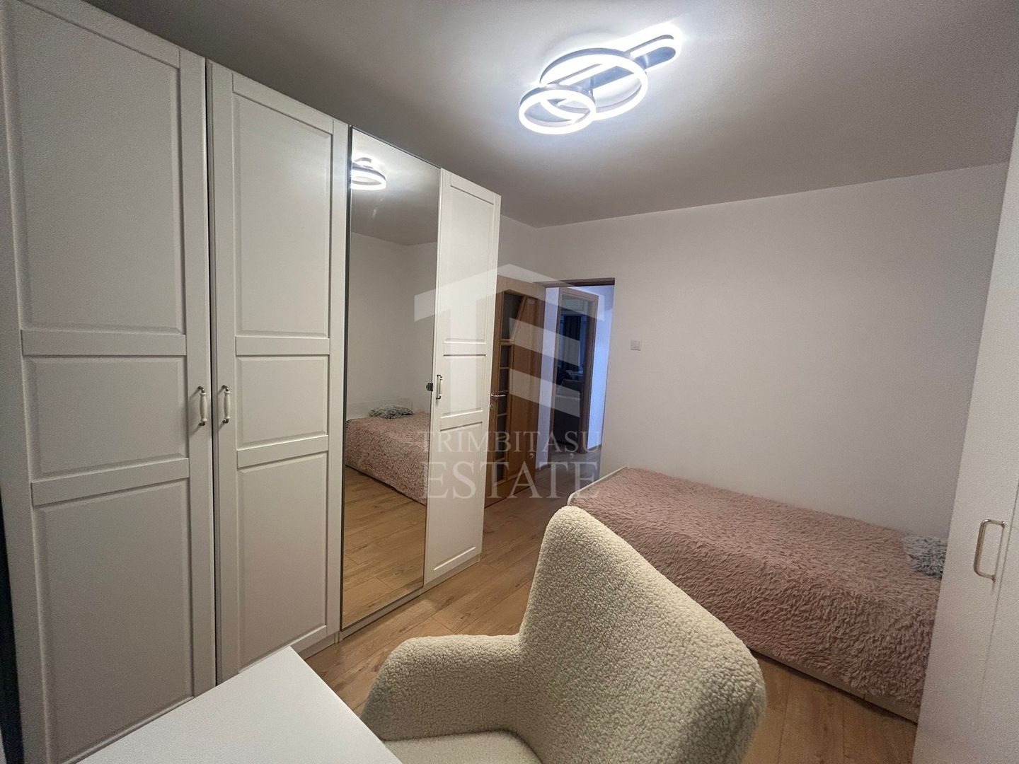 3 Camere Aviatiei/ Nicolae Caramfil - Poză 5