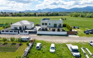 Sanpetru ,Subcetate-Casa 4 camere,3 bai+480 mp teren - Poză 31