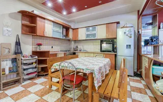 Casa cu curte | Potential pentru rezidenta sau afacere| Aparatorii Patriei - Poză 15