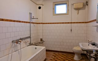 Casa cu 6 camere de vanzare | Zona Ultracentrala, Baicoi | Comision 0% - Poză 21