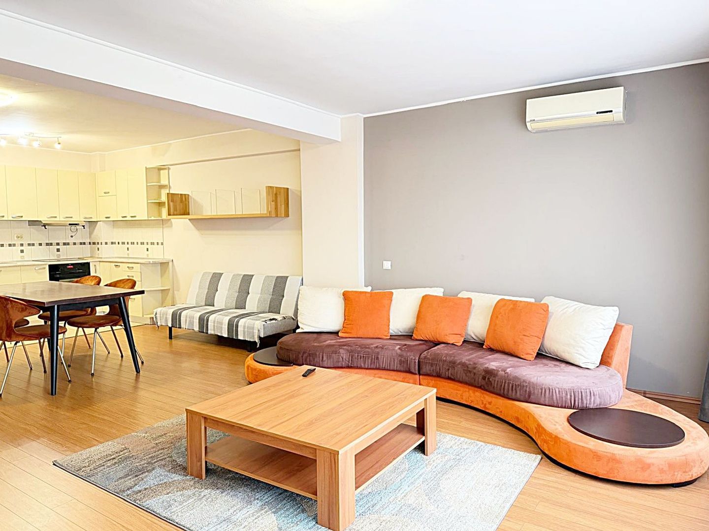 Apartament cu 2 camera in Cartierul Luceafarul din Oradea - Poză 3