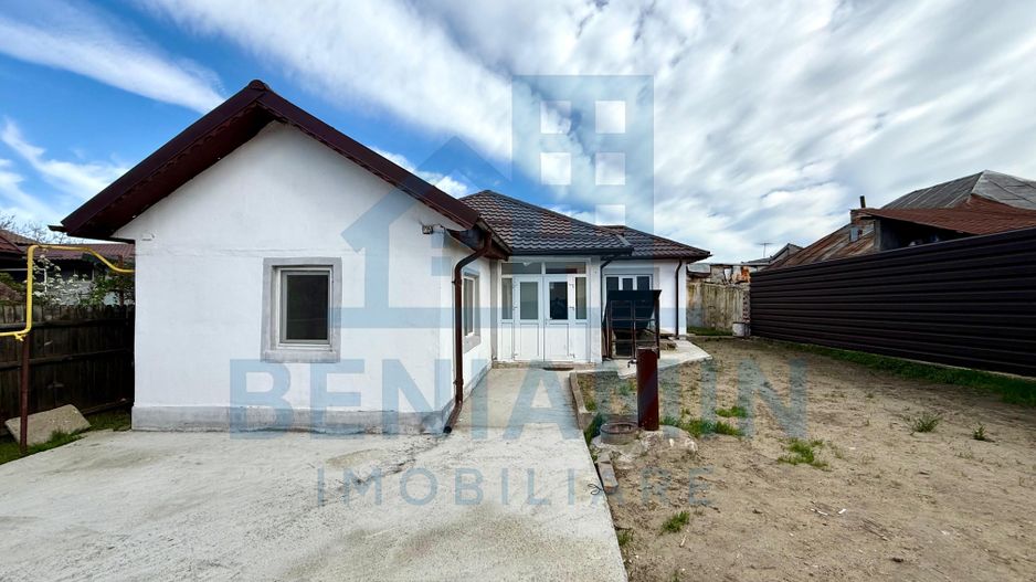 Casa 3 camere-Teren 300mp-Centrala termica-Libera-Zona Brestei - Poză 2