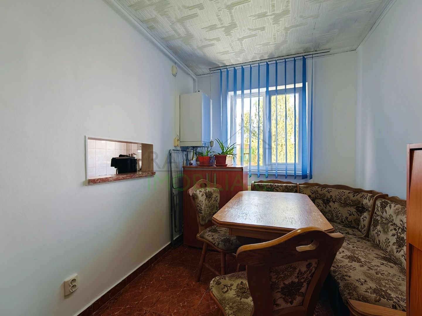 Apartament 3 camere, Cartierul Florilor, Boxă și parcare - Poză 11