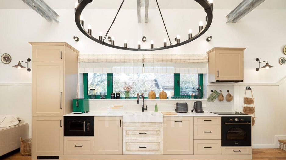 Casa de vis înt-un loc de basm - Cisnădioara/ de închiriat - Poză 3