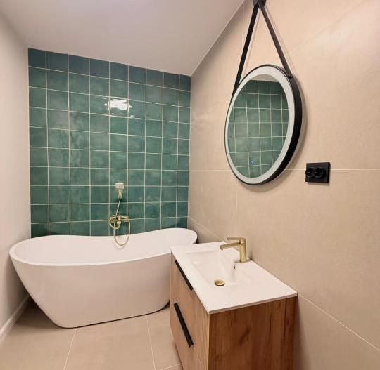 Apartament modern l la cheie l 2 camere l terasa l parcare l Eroilor - Poză 5