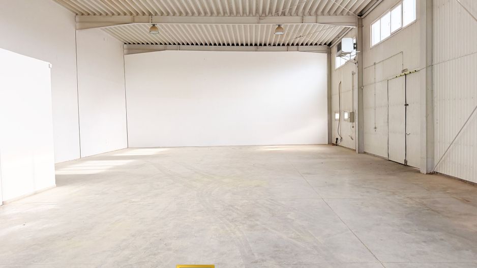Hală industrială de închiriat Arad – 322 mp, acces direct DN7 - Poză 2