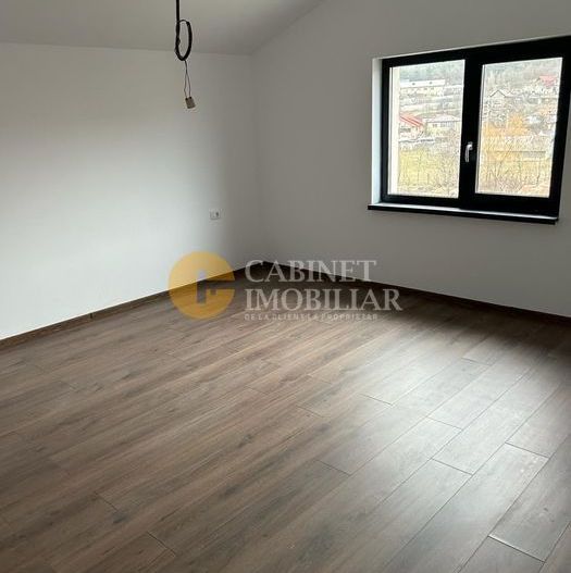 Casa individuala 4 camere TOMESTI Sala Sporturilor - Finalizata - GARAJ - Poză 5