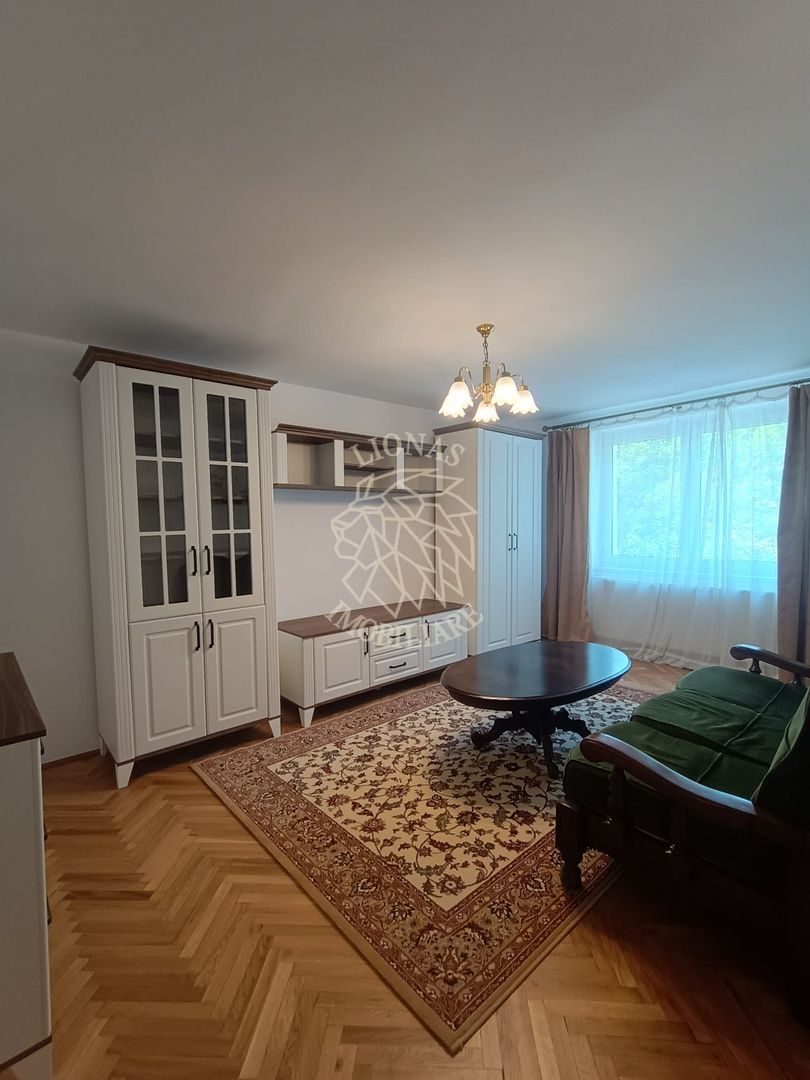 Apartament 4 camere 100 mp+balcon-etaj 2-parcare-Ultracentral - Poză 1