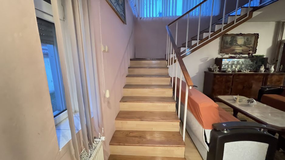 Casa P+1E,pozitie excelenta -zona Mehala - Poză 7