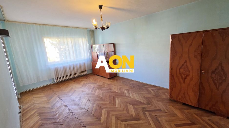 Apartament 2 camere, decomandat, etaj 2, Cetate, zona Kaufland - Poză 4
