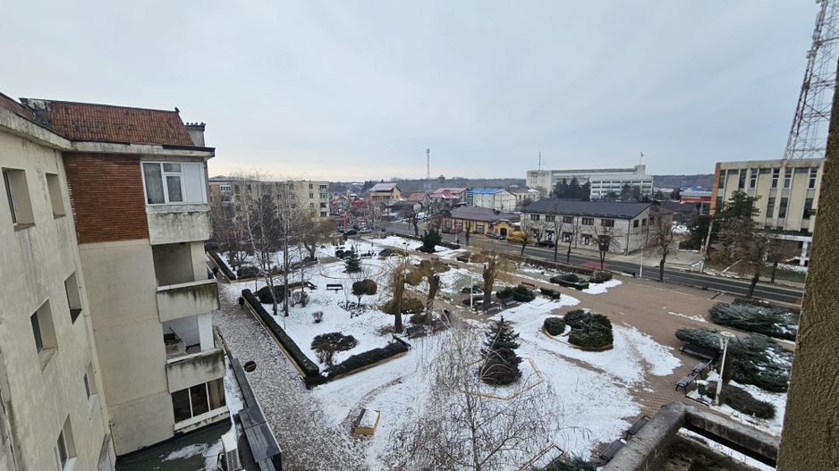 Apartament 3 camere, Ultracentral, Costesti - Poză 4