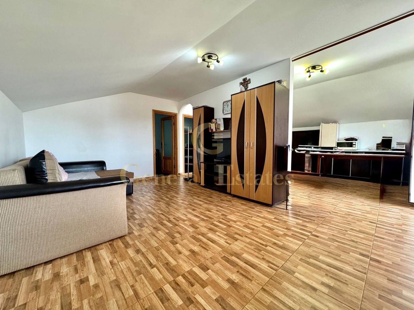 Vânzare Casă - Copou- P+M - lângă Gradina Botanică - Poză 17