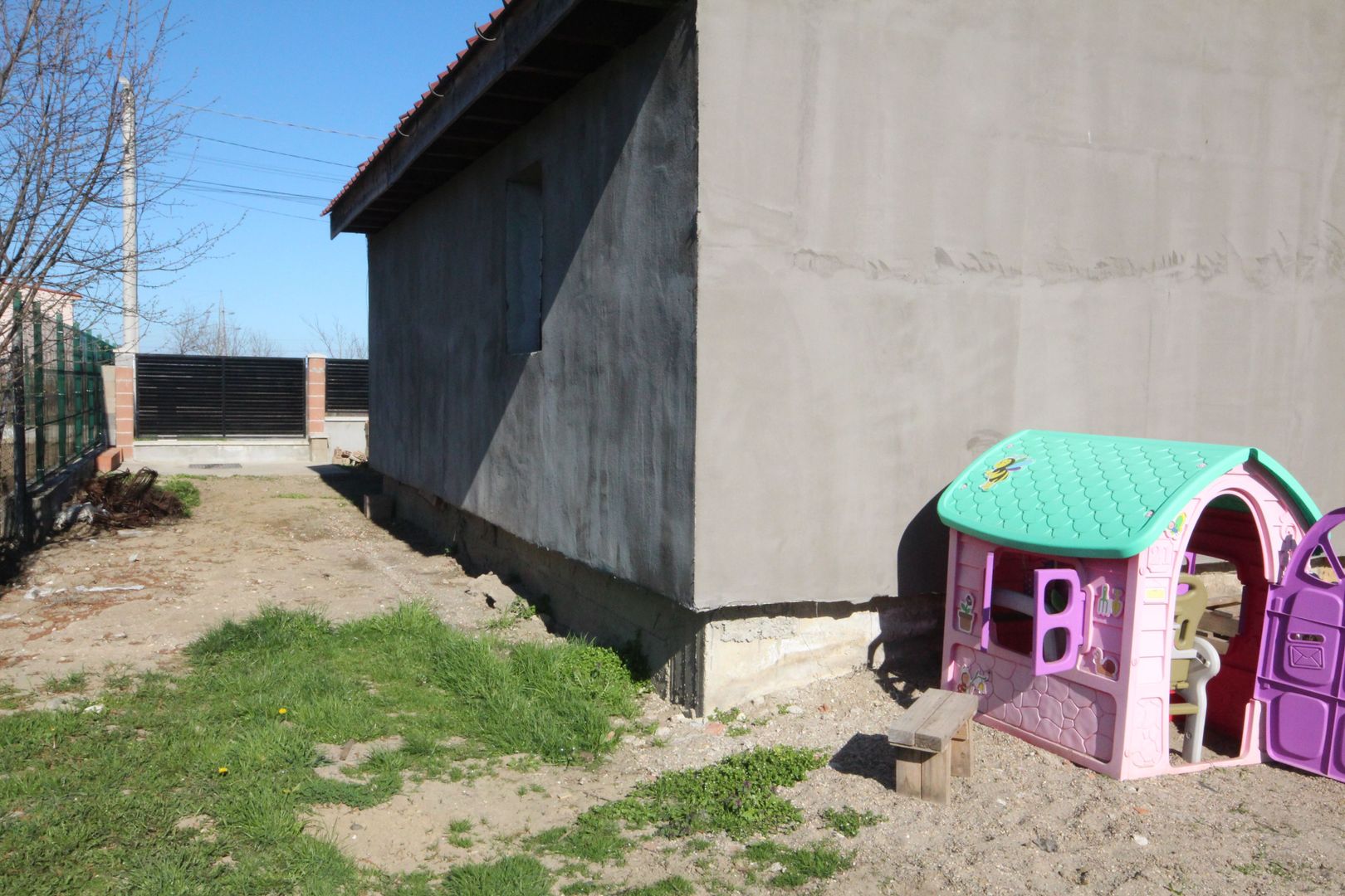 Casa individuala cu teren generos - Poză 5