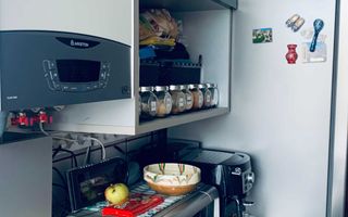 Apartamnt 3 camere Sagului cu centrala - Poză 4
