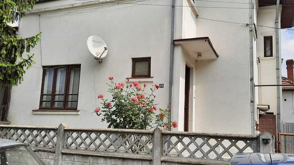 Vilă de vânzare București - Poză 1