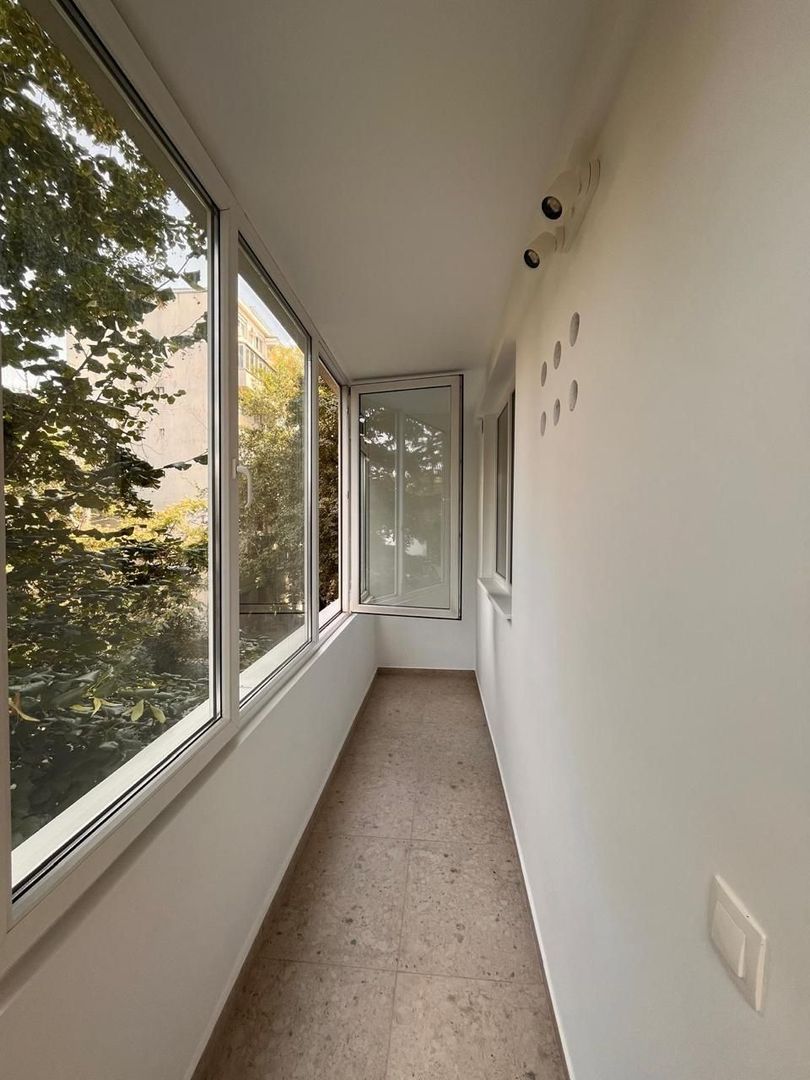 Apartament cu doua camere semidecomandat, piata Domenii - Poză 7
