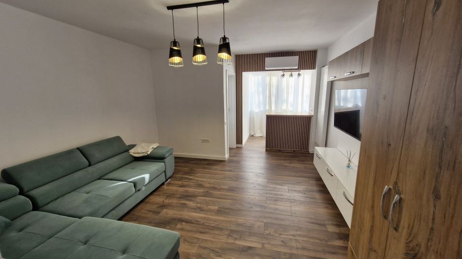 Garsonieră modernă, decomandată, etaj 7, Titan - Poză 1