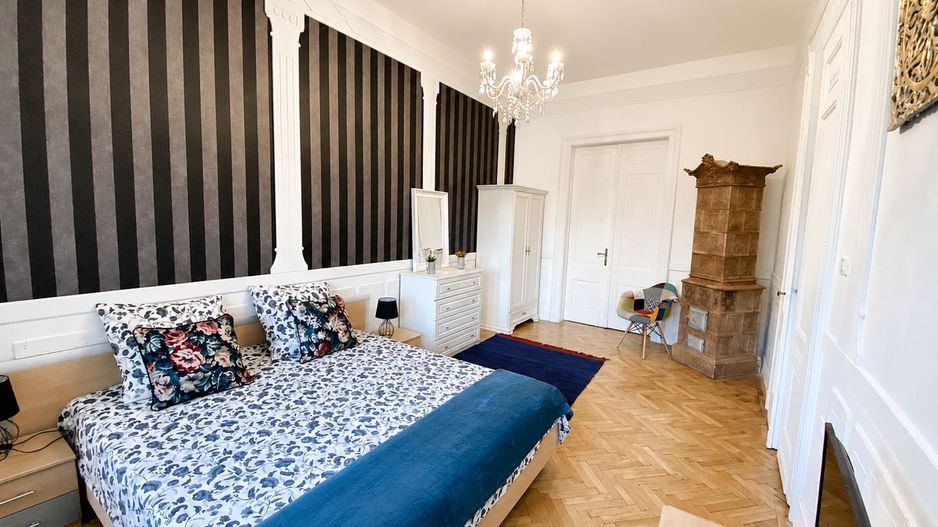 Comision 0%, Apartament 4 camere, Cladire Istorica, 134mp, Zona Sinaia - Poză 3