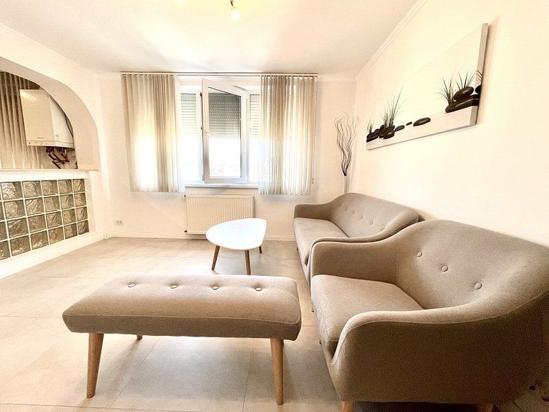 Apartament în Piața Victoriei, de închiriat, 2 camere - Poză 3