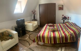 Casă în centrul Cisnădioarei cu 243mp de locuit și teren de 936mp - Poză 26