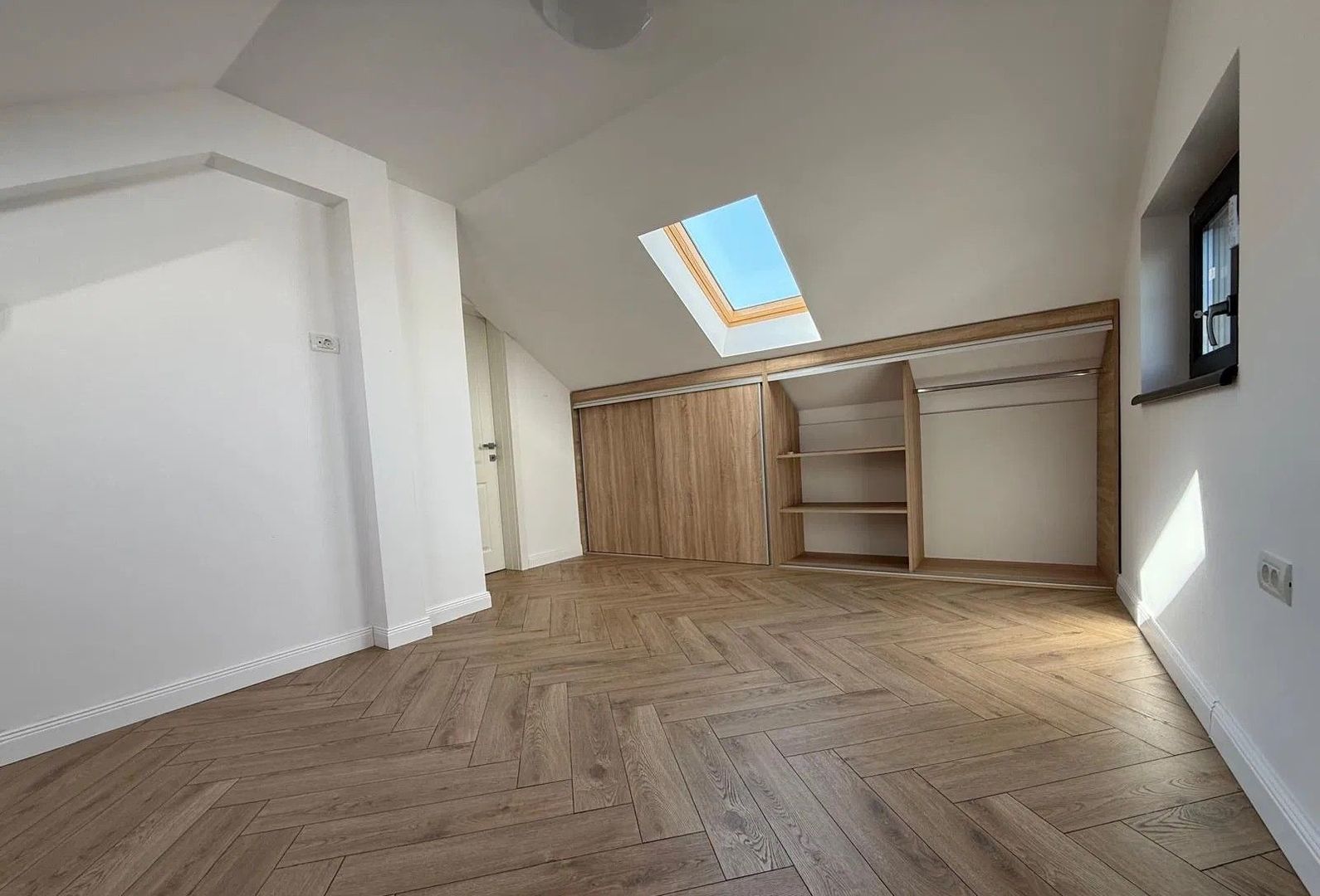 Apartament cu doua camere, Grivita-Domenii - Poză 4