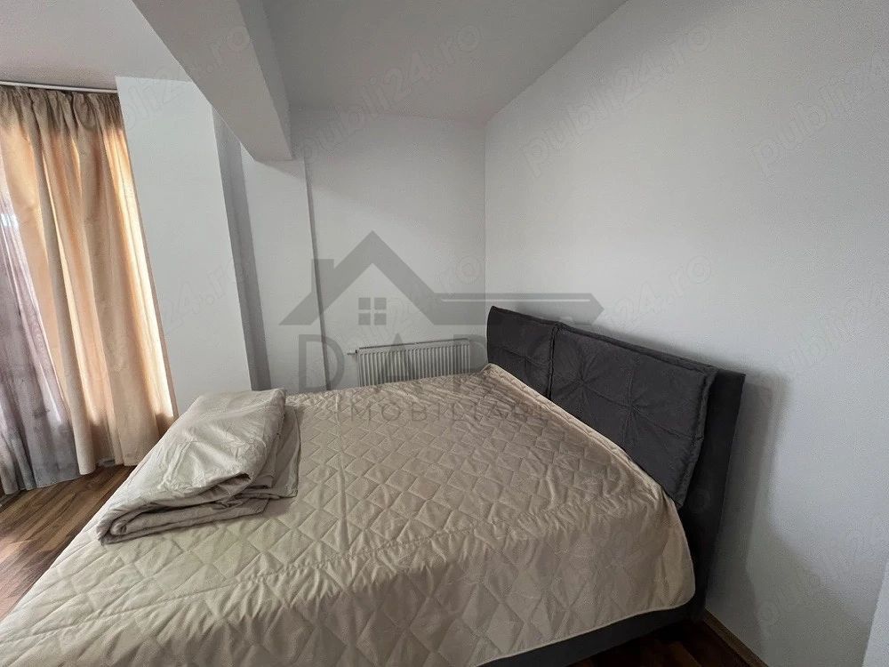 Inchiriez apartament 3 camere penthouse - Poză 2