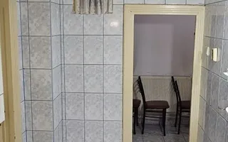 Vila P+1 Piața Muncii , strada Orzari, apartament cu 3 camere la Parer - Poză 17
