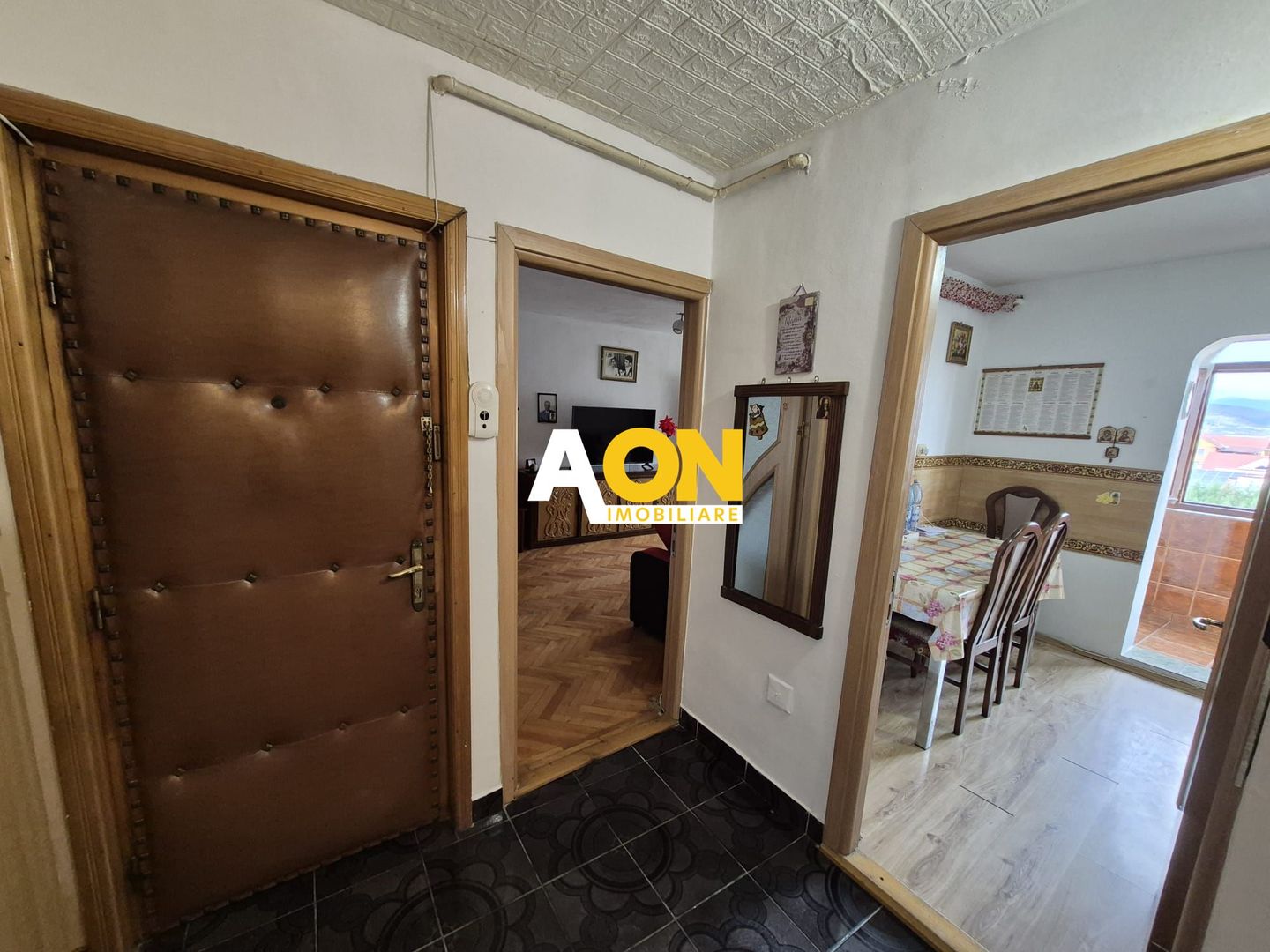 Apartament 3 camere, Decomandat, 69 mp, Zona Cetate - Poză 4