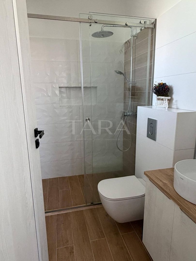 3 Camere Premium cu Terasă de 36 mp și 2 Garaje – Floresti. - Poză 13