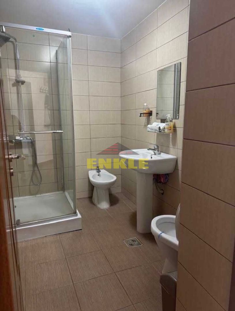 De inchiriat apartament cu 2 camere, zona Imparat Traian. - Poză 5