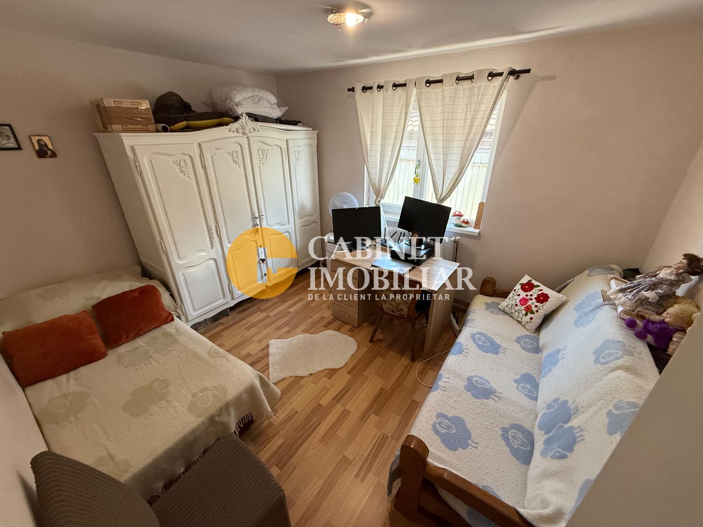 Aroneanu - Casa la asfalt - 420mp teren - 3 camere - Canalizare - Poză 8
