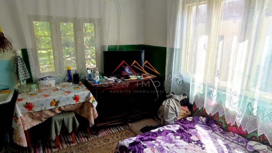 CASĂ DE VÂNZARE | 9 CAMERE | TEREN 1.000 MP | BĂICOI – ZONĂ CENTRALĂ - Poză 10