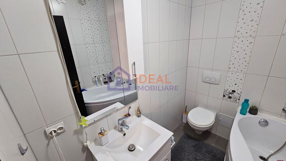 Casa Mobiltata-Utilata cu 4 camere,  pe Pictor Brana - Poză 10