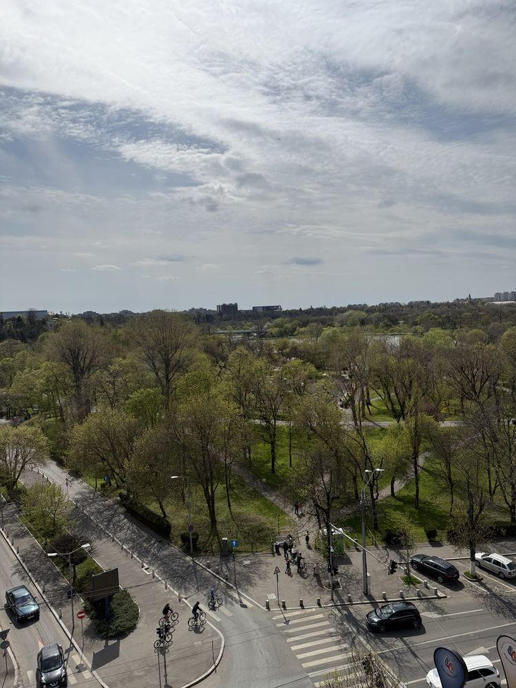 De inchiat Apartamant 2 camere Tineretului bulevard - Poză 3