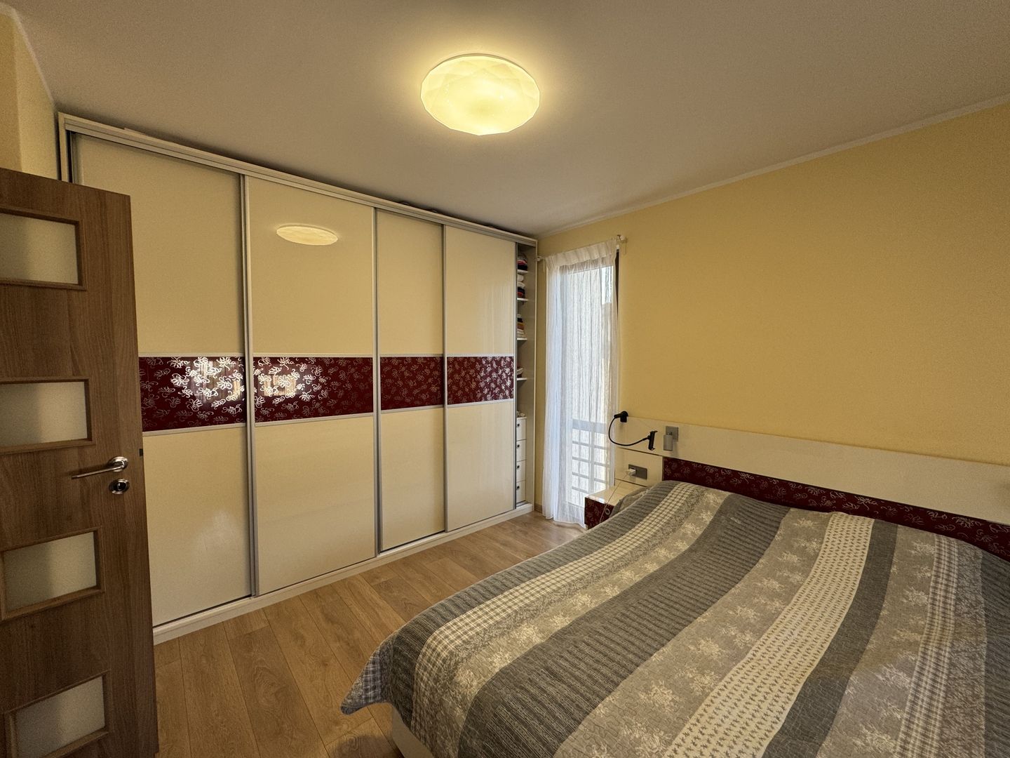 Apartament cu 2 camere in Sanpetru - Poză 16