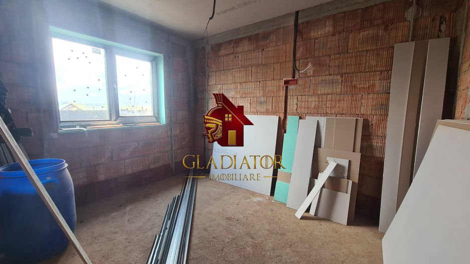 Casa independenta energetic Barnova Cercu, 4 camere, 475 mp teren - Poză 10