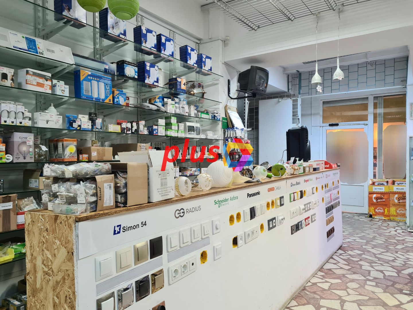 Spatiu comercial la vânzare Brasov - 120 mp # plus-imo.ro - Poză 1