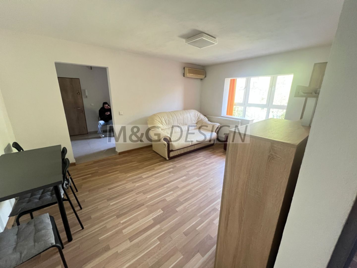 2 Cam. Soarelui | Etaj 1 | Mobilat - Poză 2