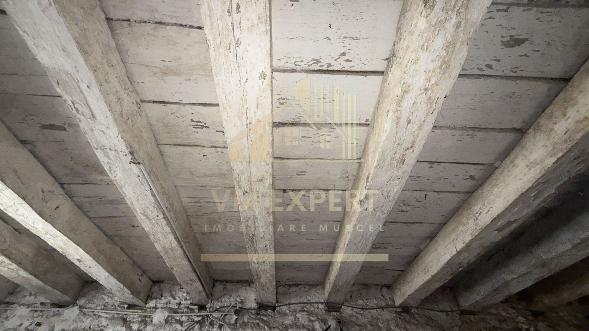 CASĂ 6 CAMERE TEREN 456 MP CENTRU CANPULUNG - Poză 36