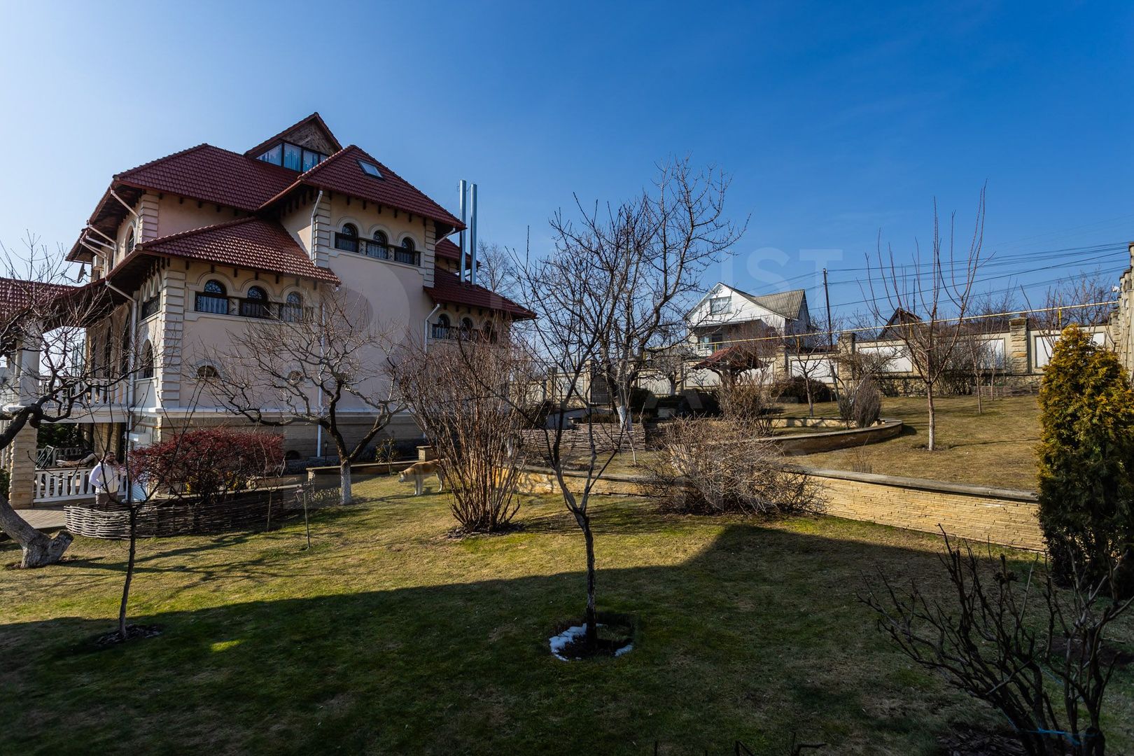 Vânzare casă de lux, 700 mp + 22 ari, situată în Tohatin - Poză 37