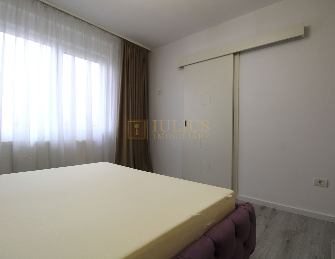 2 camere, zona centrala; str. Remus, centrala proprie. - Poză 4