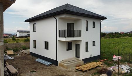 🏡 Casă de vanzare Cartier Izvorv